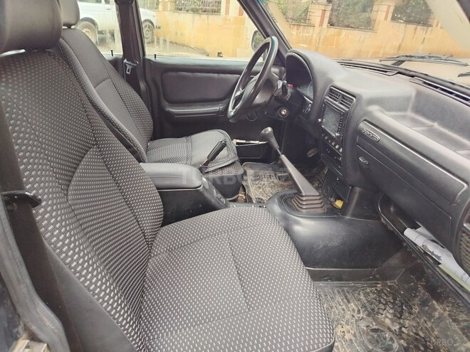 GAZ 31105 2004, 250,000 km - 2.4 l - Lerik