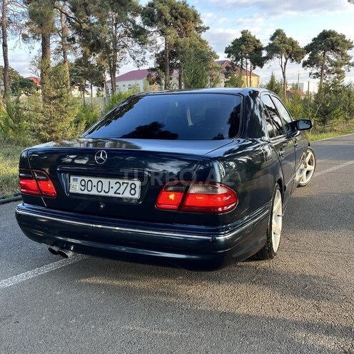 Mercedes E 200 2000, 412,400 km - 2.0 l - Biləsuvar