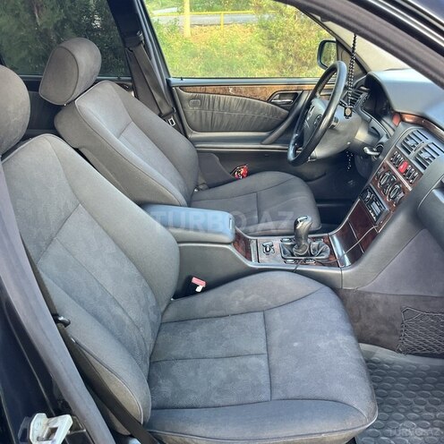 Mercedes E 200 2000, 412,400 km - 2.0 l - Biləsuvar