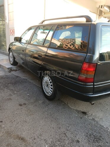 Opel Astra 1993, 300,450 km - 1.6 l - Bakı