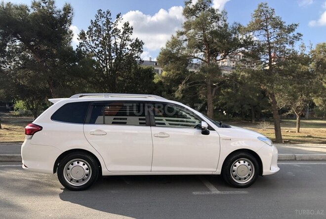 Toyota Corolla Fielder 2019, 130,000 km - 1.5 л - Bakı