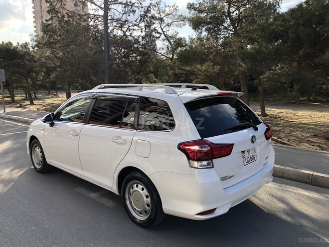 Toyota Corolla Fielder 2019, 130,000 km - 1.5 л - Bakı