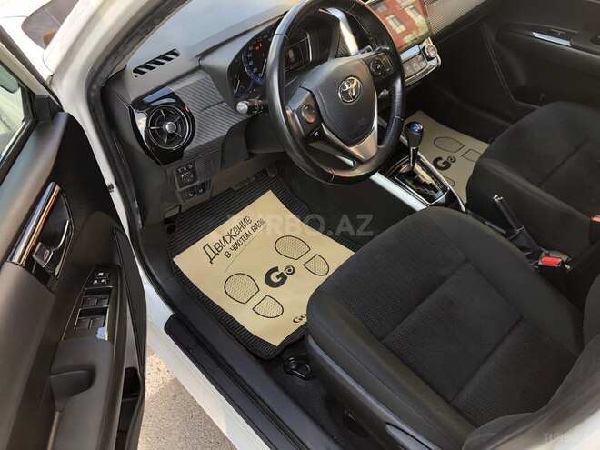 Toyota Corolla Fielder 2019, 130,000 km - 1.5 л - Bakı