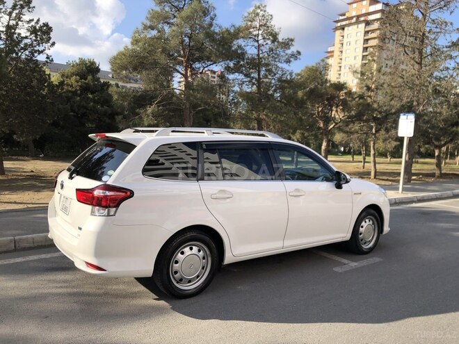 Toyota Corolla Fielder 2019, 130,000 km - 1.5 л - Bakı