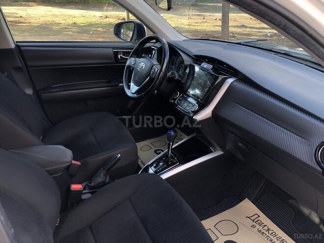 Toyota Corolla Fielder 2019, 130,000 km - 1.5 л - Bakı