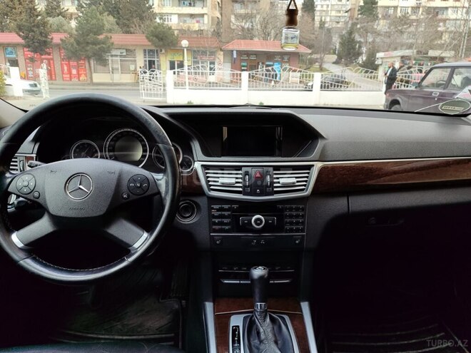 Mercedes E 220 d 2009, 240,000 km - 2.2 l - Bakı
