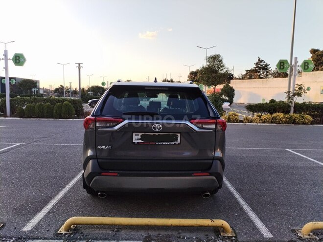 Toyota RAV4 2021, 17,600 km - 2.0 l - Bakı