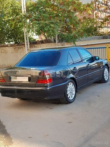 Mercedes C 220 d 2000, 360,000 km - 2.2 l - Bakı