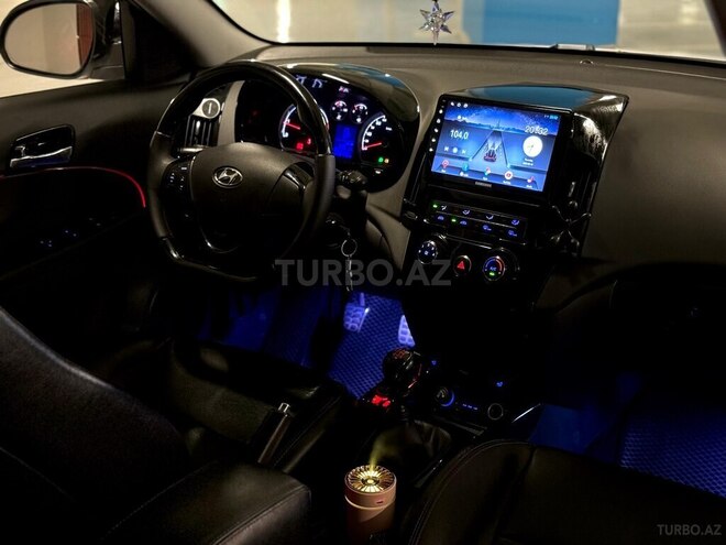 Hyundai i30 2009, 280,000 km - 1.6 л - Gəncə