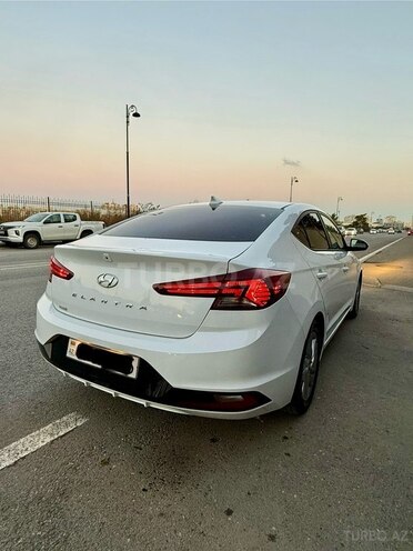 Hyundai Elantra 2020, 28,000 km - 2.0 л - Bakı