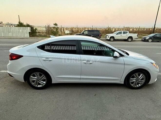 Hyundai Elantra 2020, 28,000 km - 2.0 л - Bakı