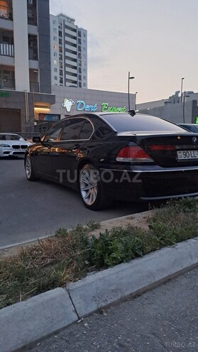 BMW 745 2003, 270,000 km - 4.4 l - Bakı