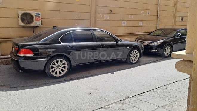 BMW 745 2003, 270,000 km - 4.4 l - Bakı