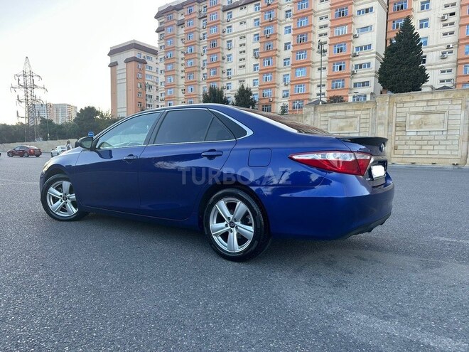 Toyota Camry-7