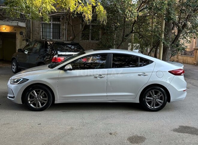 Hyundai Avante 2015, 155,000 km - 1.6 л - Bakı