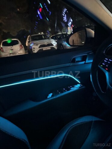 Hyundai Avante 2015, 155,000 km - 1.6 л - Bakı