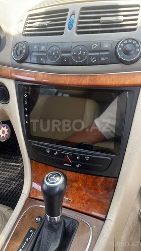 Mercedes E 240 2004, 399,000 km - 2.6 л - Quba