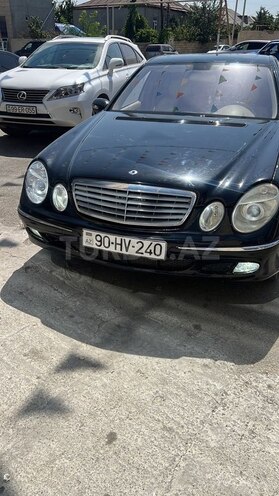 Mercedes E 240 2004, 399,000 km - 2.6 л - Quba