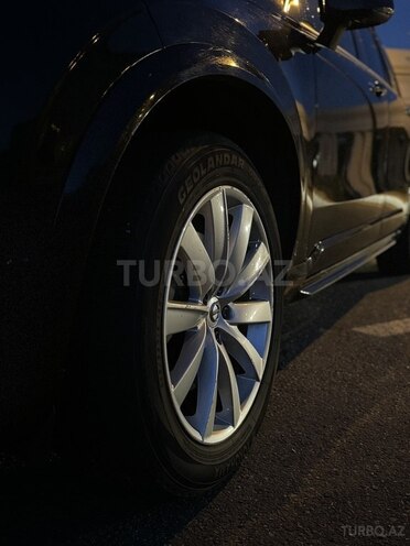 Volvo XC90-14