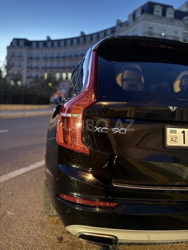 Volvo XC90-6