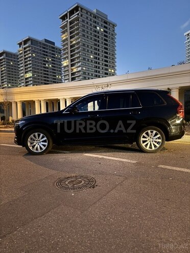 Volvo XC90-4