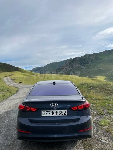 Hyundai Avante 2017, 139,000 km - 1.6 l - Quba