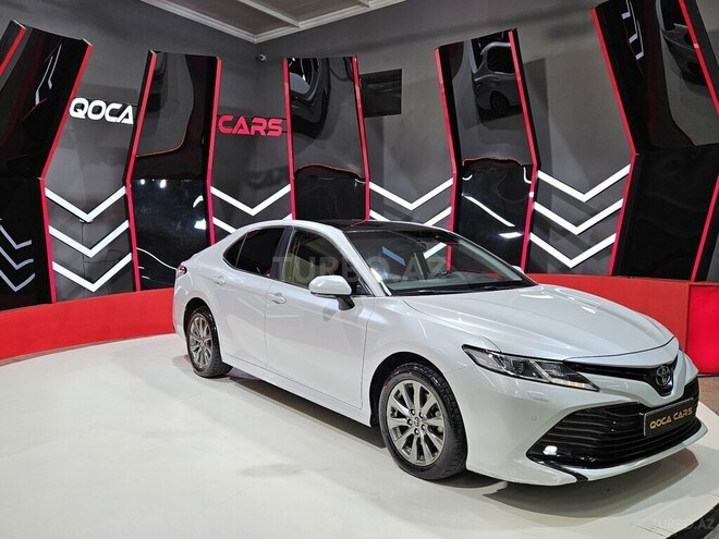 Toyota Camry-3