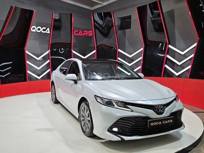 Toyota Camry-1