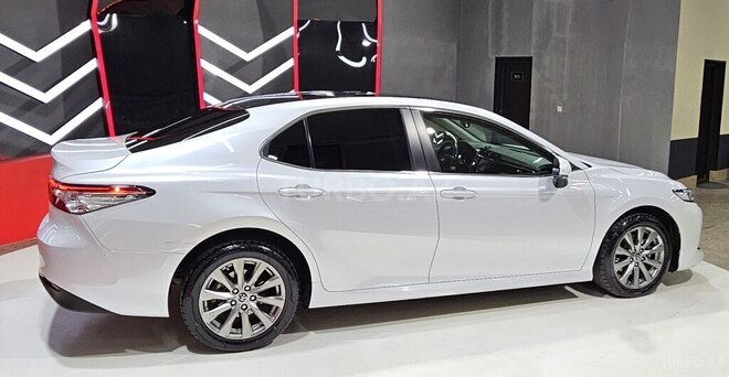Toyota Camry-10