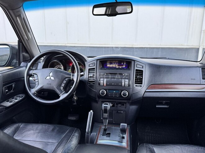Mitsubishi Pajero 2008, 192,000 km - 3.0 l - Bakı