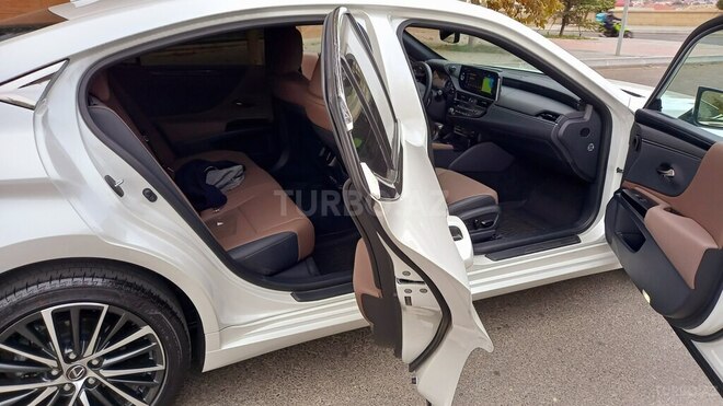 Lexus ES 250 2022, 2,500 km - 2.5 l - Bakı