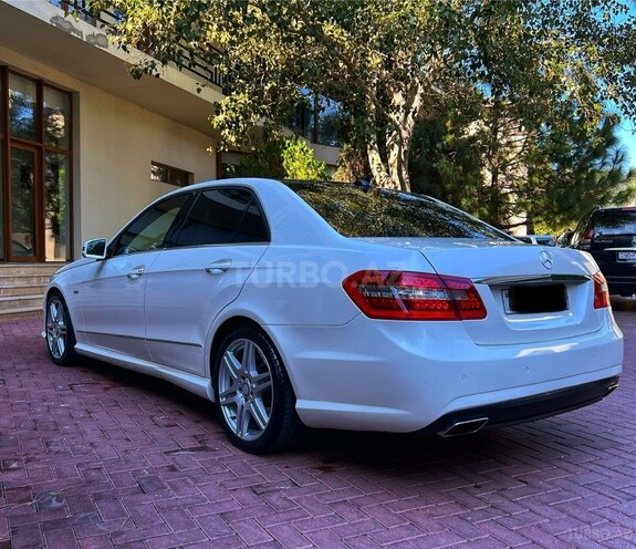 Mercedes E 250 2011, 224,500 km - 1.8 l - Bakı