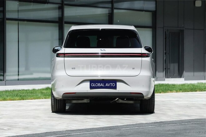 Li Auto L6-4