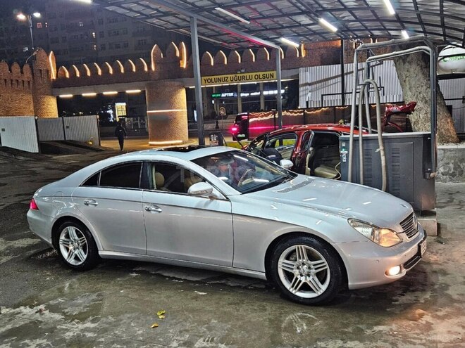 Mercedes CLS 350 2005, 223,000 km - 3.5 l - Bakı