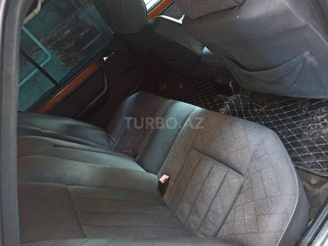 Mercedes E 220 1994, 296,500 km - 2.2 l - Bakı