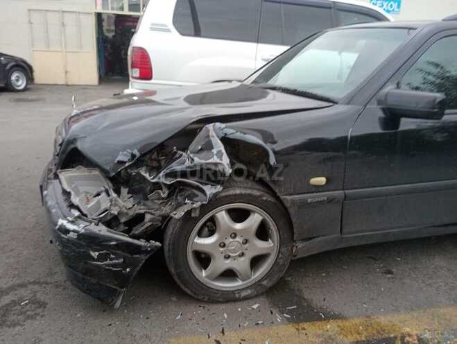 Mercedes C 200 1998, 400,000 km - 2.0 л - Sumqayıt