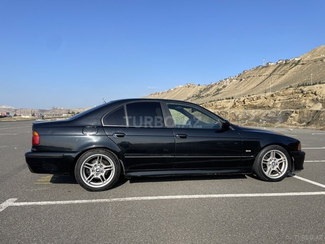 BMW 528 2000, 287,000 km - 2.8 l - Bakı