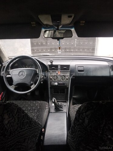 Mercedes C 200 d 1994, 356,782 km - 2.0 л - Salyan