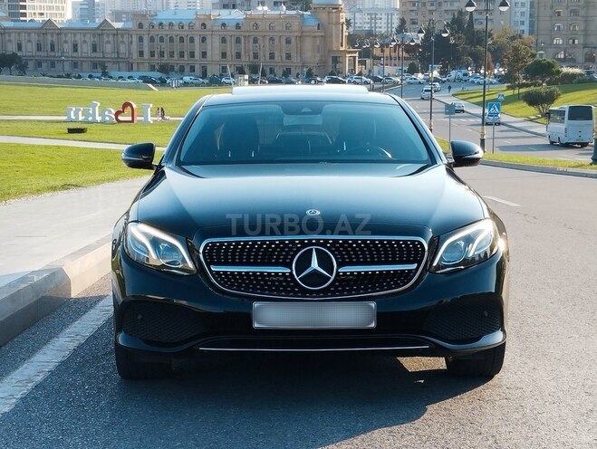Mercedes E 220 d 2018, 140,000 km - 2.2 л - Bakı