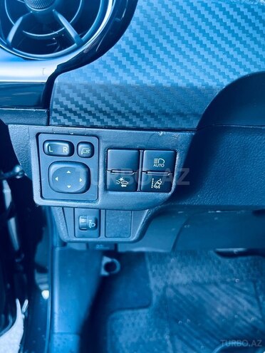 Toyota Corolla Fielder 2018, 100,000 km - 1.5 л - Bakı