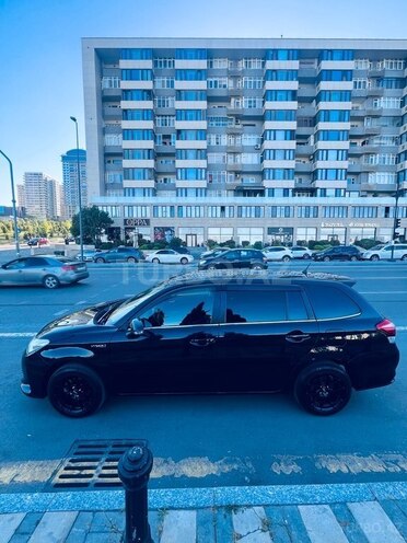 Toyota Corolla Fielder 2018, 100,000 km - 1.5 л - Bakı