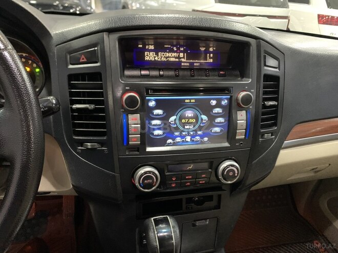 Mitsubishi Pajero 2007, 211,000 km - 3.8 l - Bakı