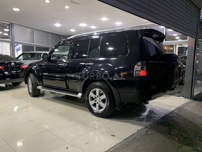 Mitsubishi Pajero 2007, 211,000 km - 3.8 l - Bakı