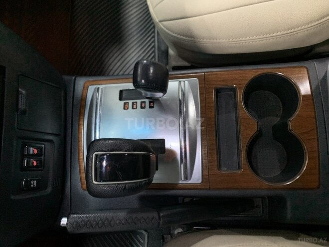 Mitsubishi Pajero 2007, 211,000 km - 3.8 l - Bakı