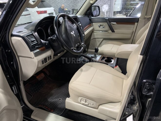 Mitsubishi Pajero 2007, 211,000 km - 3.8 l - Bakı
