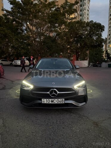 Mercedes  2022, 55,000 km - 1.5 л - Bakı