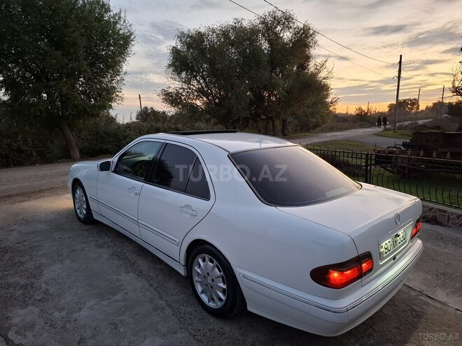 Mercedes E 270 2000, 670,000 km - 2.7 l - Sabirabad