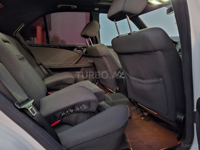 Mercedes E 270 2000, 670,000 km - 2.7 l - Sabirabad