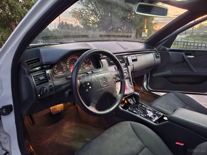 Mercedes E 270 2000, 670,000 km - 2.7 l - Sabirabad