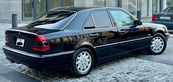 Mercedes C 230 2000, 298,000 km - 2.3 l - Bakı